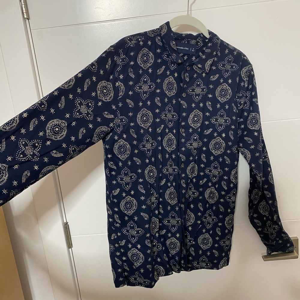 Abercrombie Button-Up long sleeve blue shirt